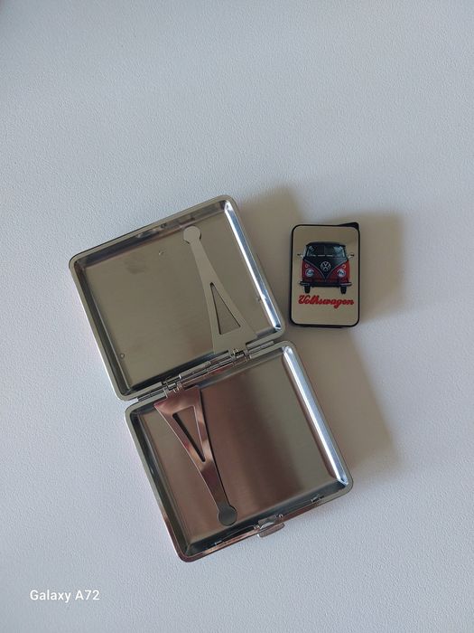 Conjunto cigarreira e isqueiro