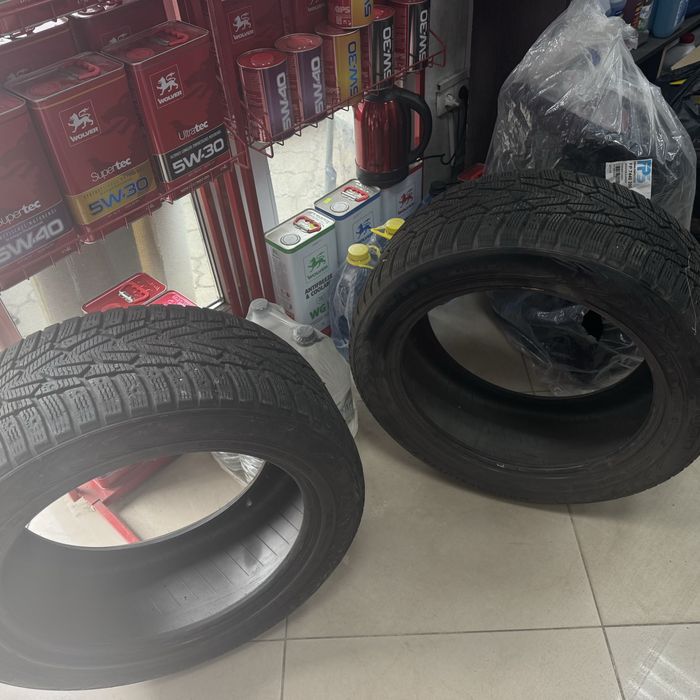 Шини  на автомобіль 245/50/R18