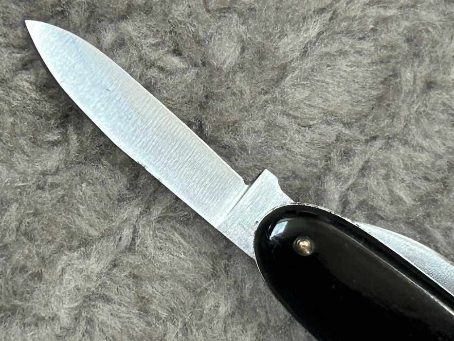 Zabytkowy scyzoryk Victorinox Victoria Model "83" - 1943...1970