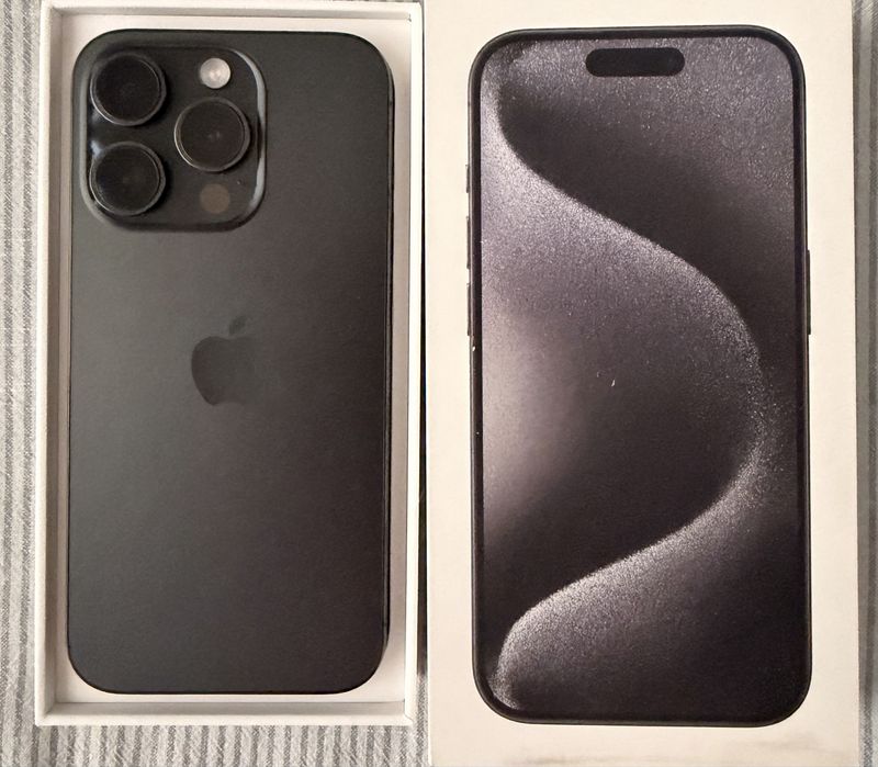 Iphone 15pro 128 GB , bateria 82%