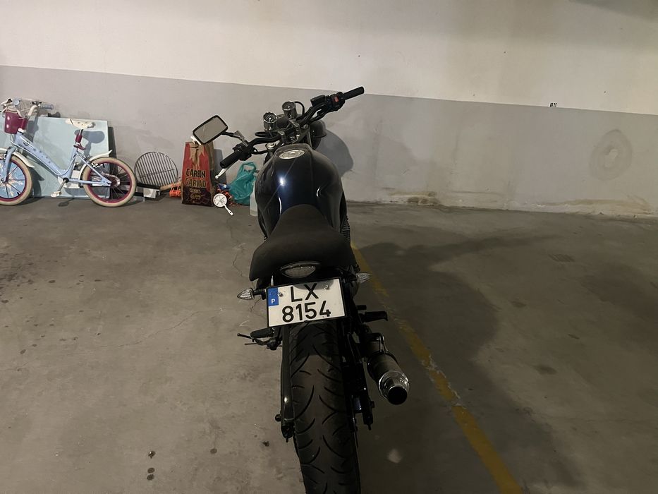 XJ 600 Diversion Race