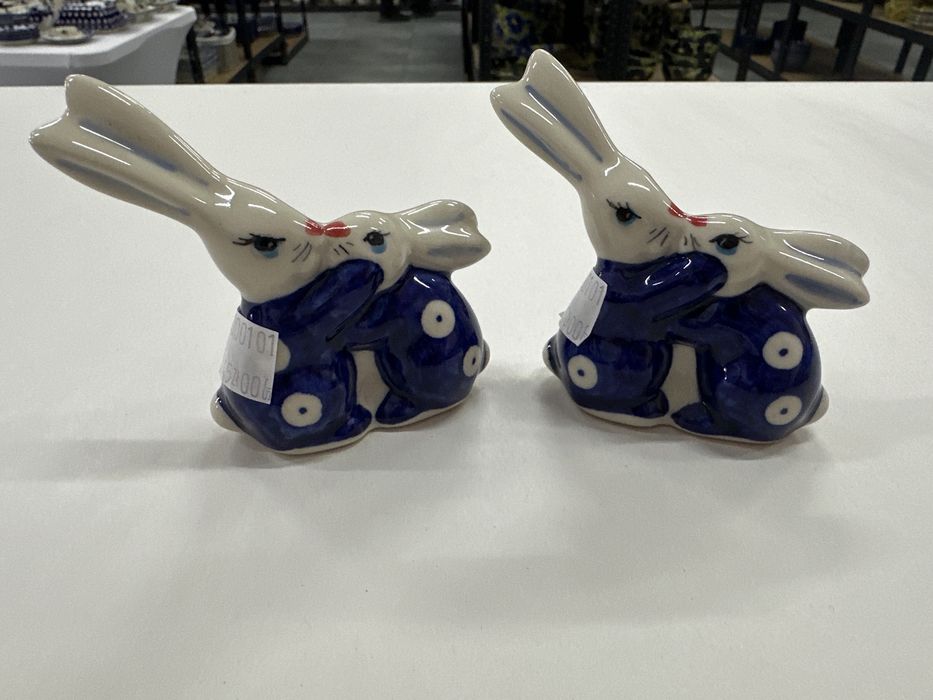 Dwie pary króliczków ceramicznych / odzoba ceramiczna