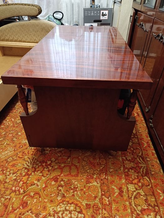 Продам Журнальний стіл довжина 1100 ширина 560 висота 540