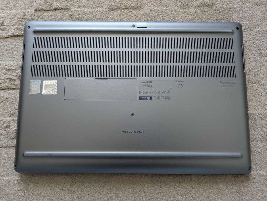 Ноутбук Dell Precision 7560 FHD 512/16GB Xeon W-11855M Nvidia RTX A4000 8GB