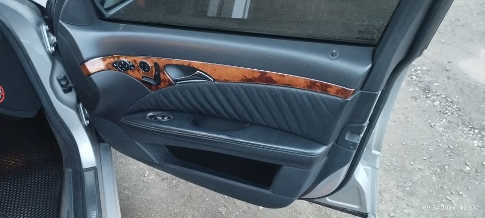 Продам Мерседес Е270