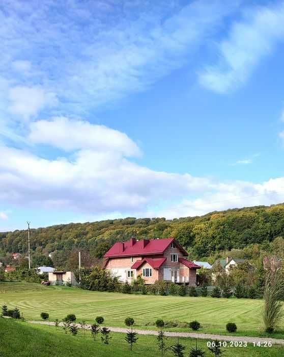 Продаж будинку с. Бережани