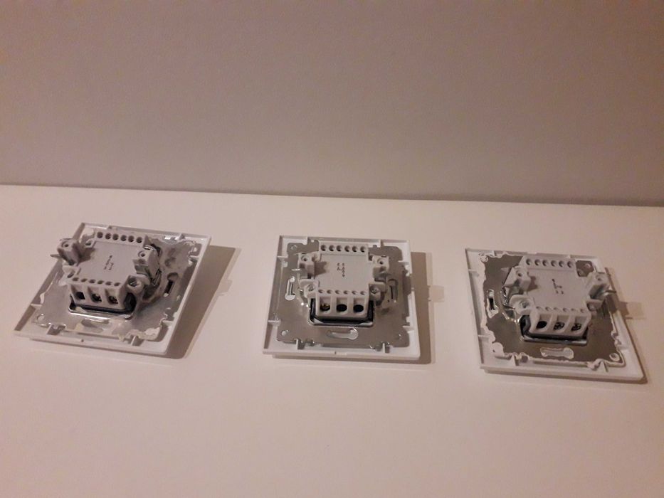 Interruptores brancos