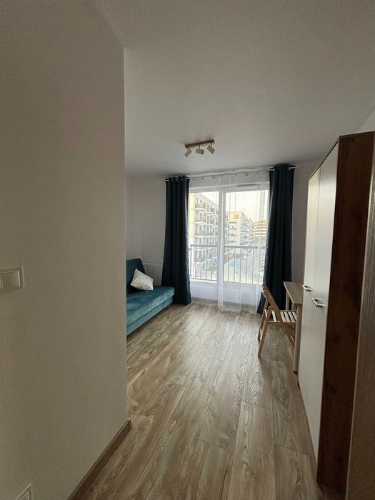 Ustawny pokój blisko tramwaju, nowe osiedle na Górce Narodowej