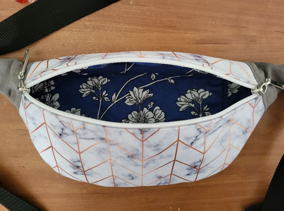 FenkoweŚcieżki Średnia nerka marmurkowa z szarym nubukiem