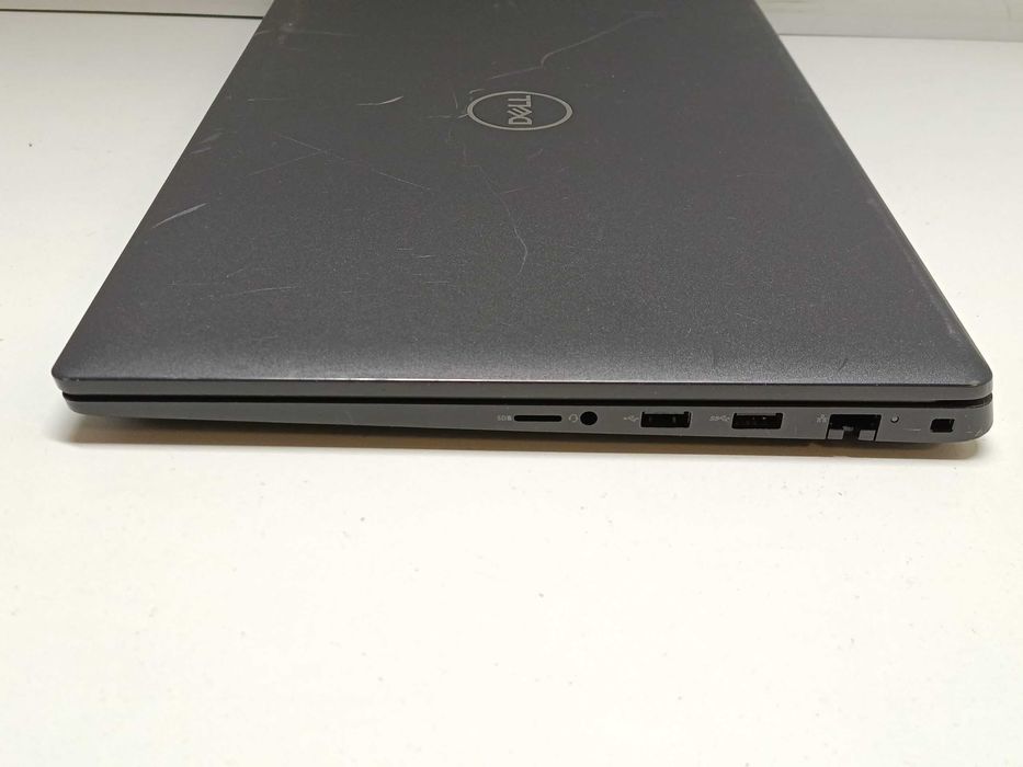 Dell Latitude 3520  i5-1135G7 8GB 256GB SSD 15.6" Гарний стан