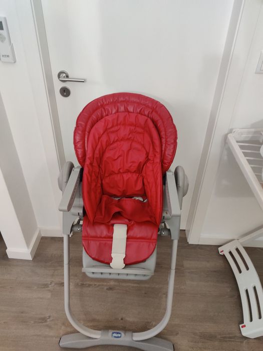 Cadeira Chicco Polly Magic 3 em 1