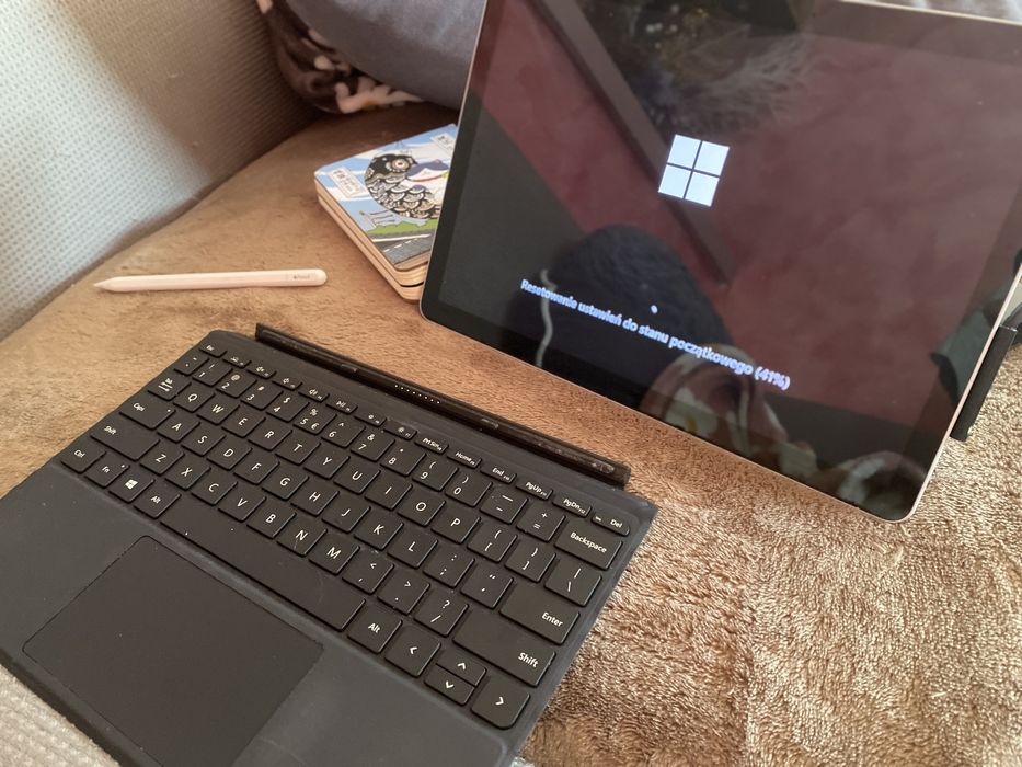 MiCROSOFT SURFACE GO 3  +klawiatura