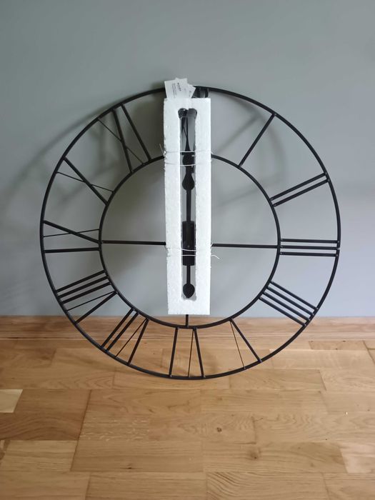 Zegar ścienny metalowy rzymski czarny retro 80 cm