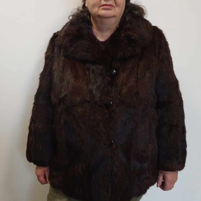 Ekskluzywna kurtka z naturalnego futra królika – ciepło i elegancja