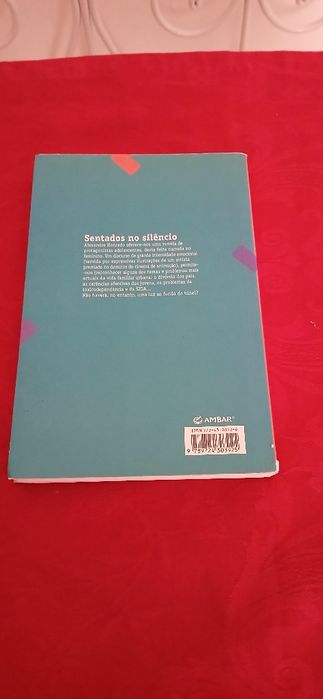 Sentados no Silêncio