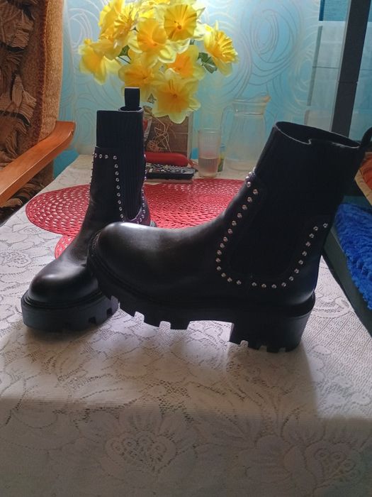 Przedam buty czarne wysokie