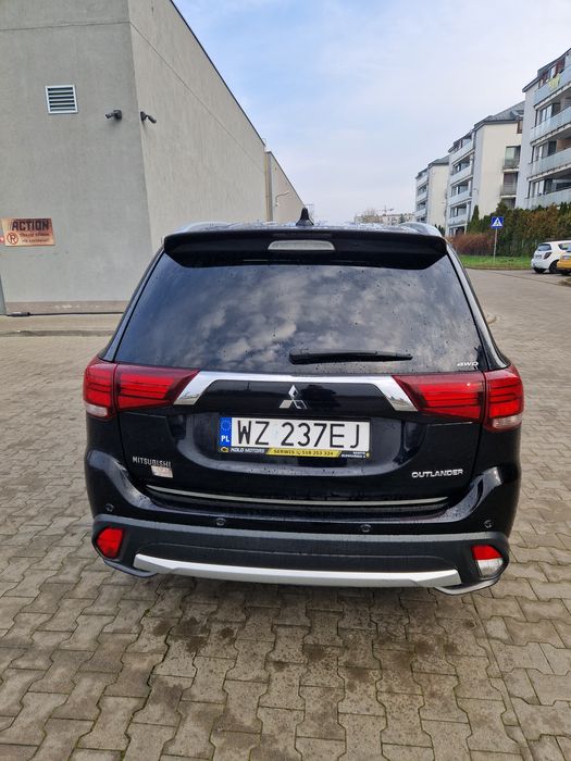 Mitsubishi outlander 2018 krajowy full opcja