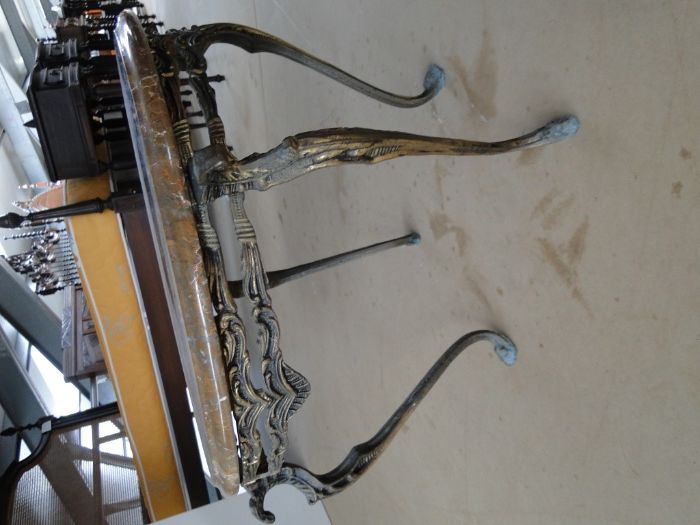 Mesa de centro em latão com tampo em pedra - óptimo estado