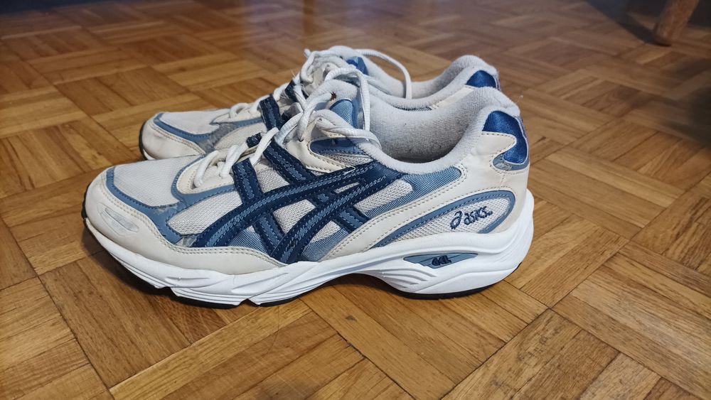 Buty sportowe damskie Asics Gel