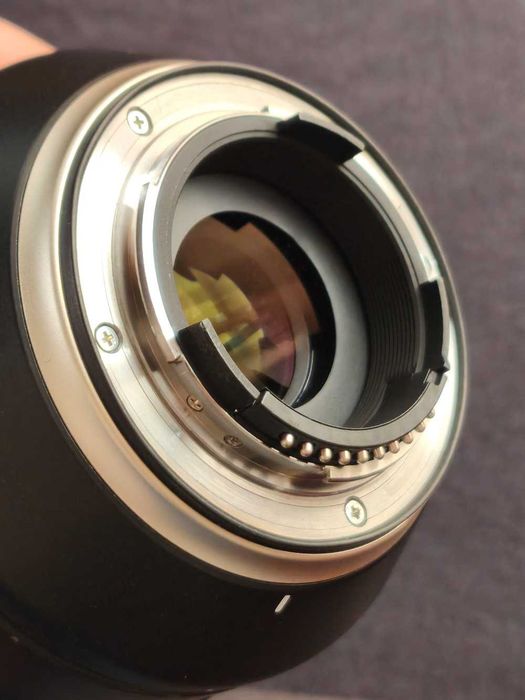 Objetiva TAMRON 100-400 MM 1:4.5-6.3 DI VC USD (p/ N)ikon