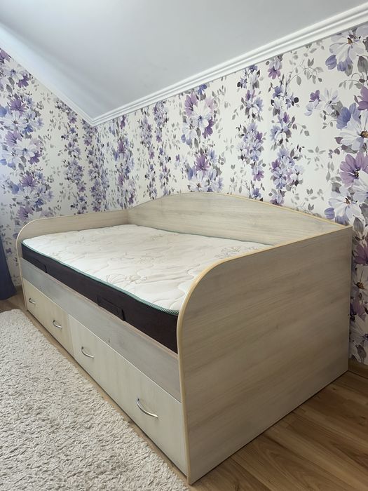 Продам односпальне ліжко