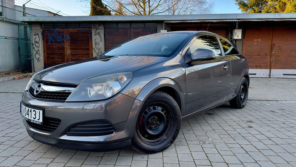 Opel Astra Opel Astra H GTC 1.4 2010