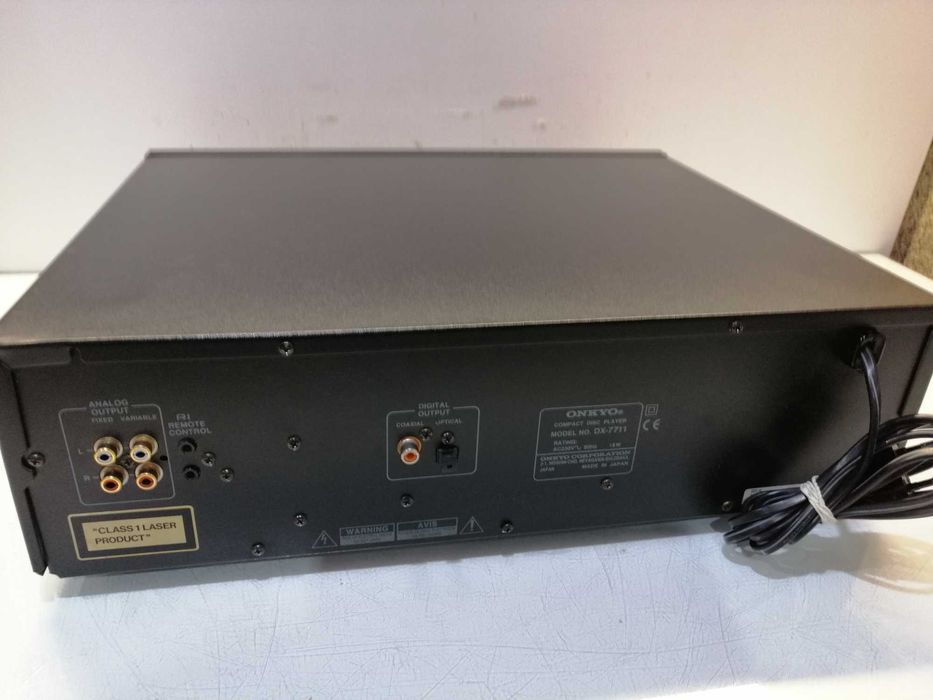 Odtwarzacz CD Onkyo DX-7711