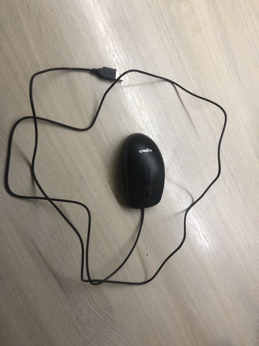 Комп’ютерная мышкы, logitech b100
