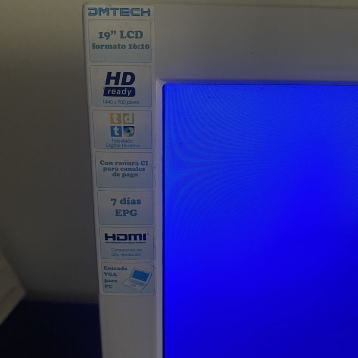 TV DMTECH  com 19’
