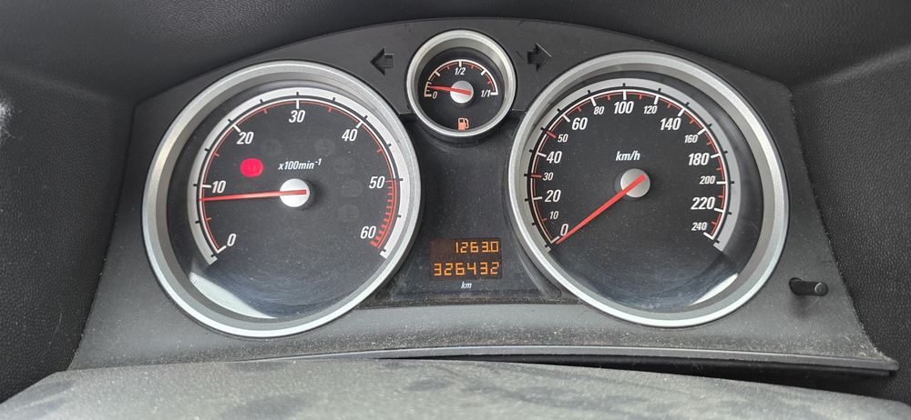 Opel Astra GTC 1.7 CDTI