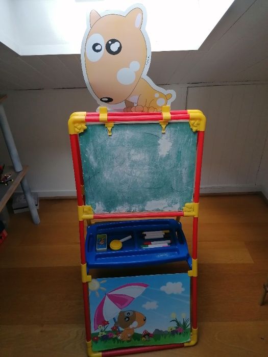Quadro trabalhos crianças (Quadro Giz / Marcador Lavável)