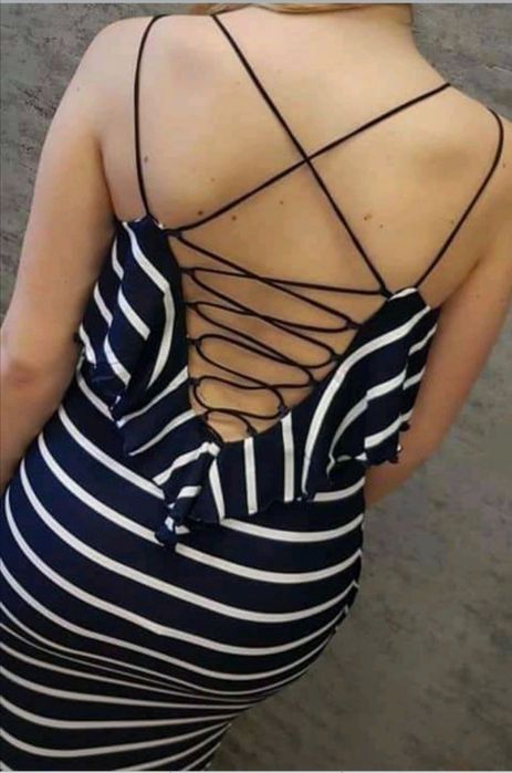 Sukienka midi w paski