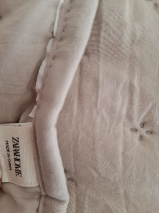 Colcha Zara Home Bege