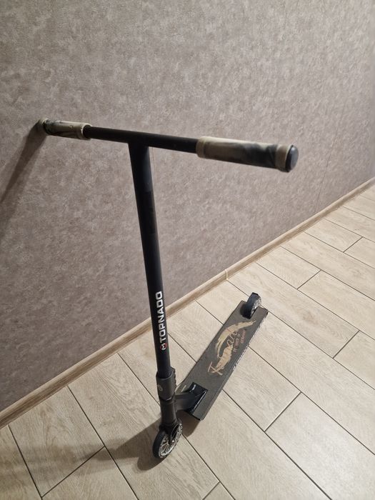 Трюковой самокат