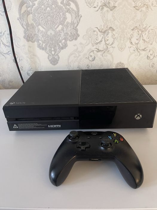 Приставка ігрова Xbox one 500gb: 3 500 грн. - Приставки Рованцы на Olx