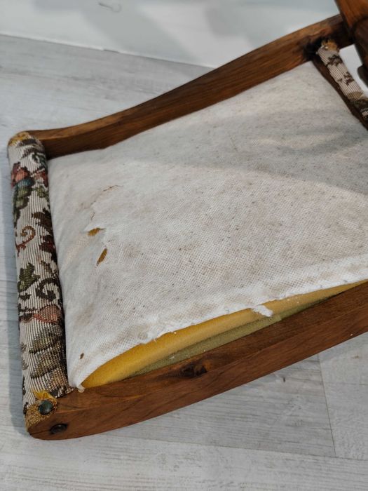 Podnóżek Na Płozach Z Poduszką