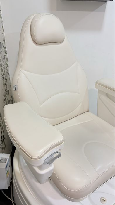 Cadeirão pedicure com hidromassagem