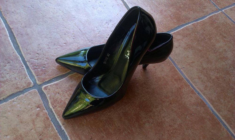 Buty, szpilki, czółenka, 37 nowe