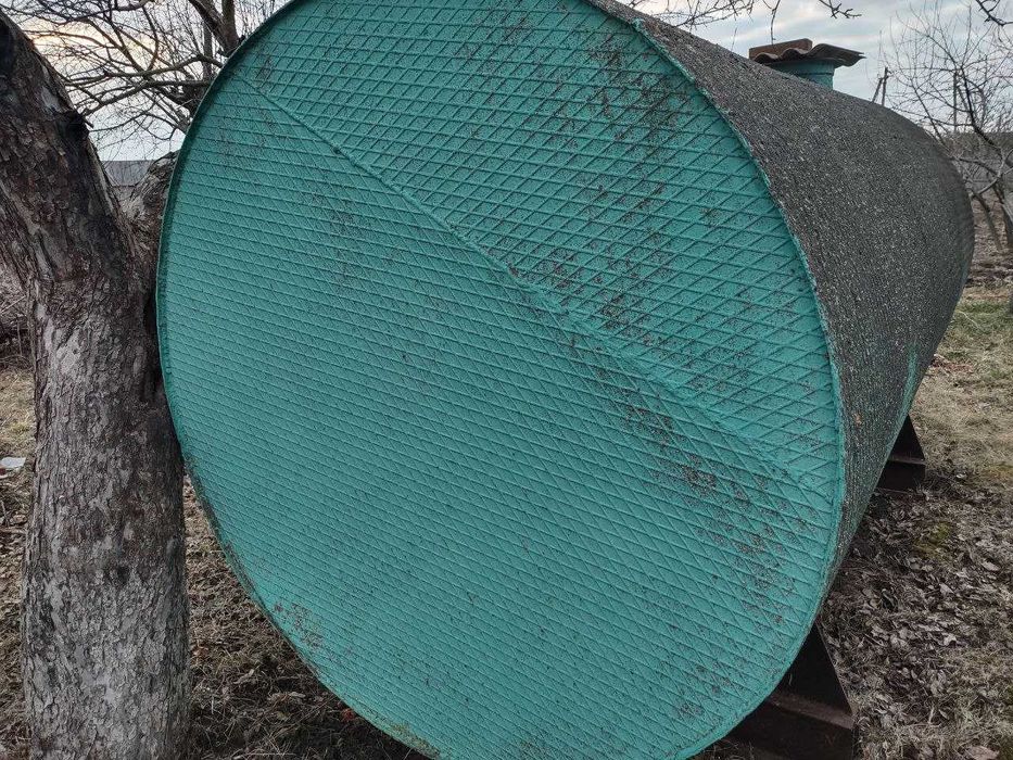 Ємність (бочка) 5,83 м.куб /вага 0,9т /довж.3,3м /діам.1,5м /Cамовивіз