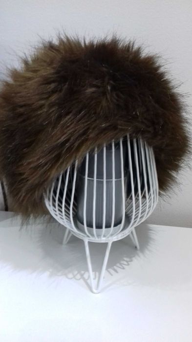 Czapka brązowa z futerka