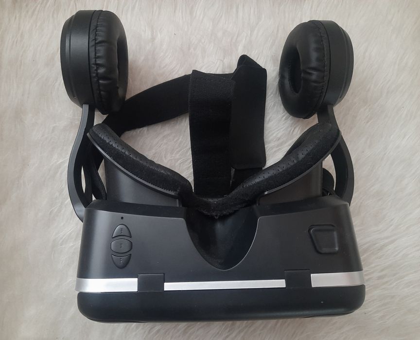 Очки виртуальной реальности для телефона