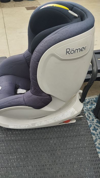 Cadeira auto rotativa e inclinável c/ isofix Romer