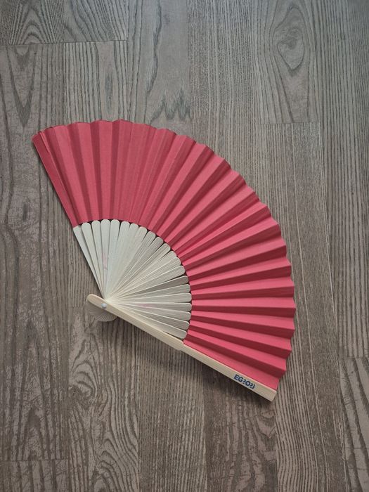 Wachlarz czerwony Bardzo dobry