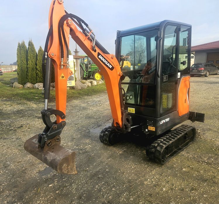 Minikoparka Doosan dx19.Rok 2015.Waga 2tony. Jcb.kubota takeuchi.bobca