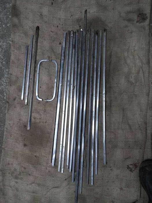 токарние инструменти фрези.резци молдинги хром ваз  03-06