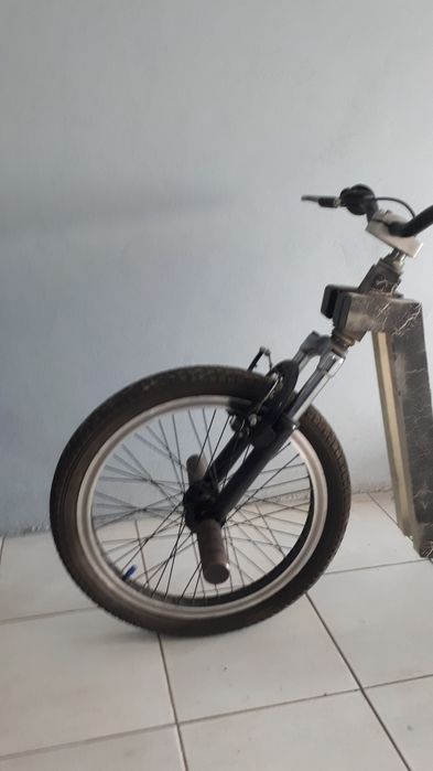 Trike com jantes de karting em titano