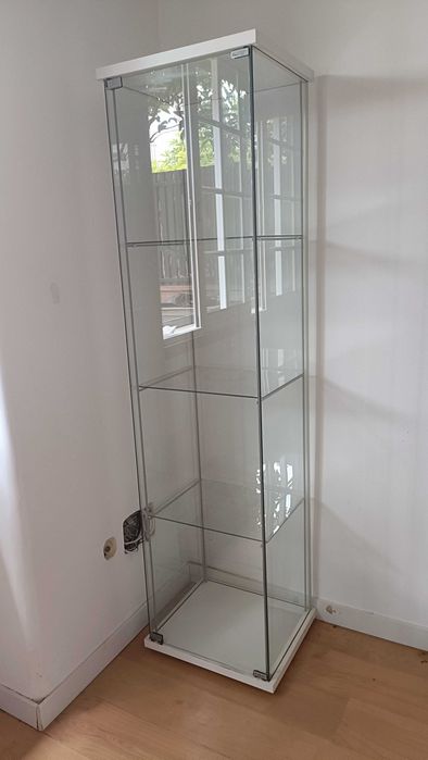 Vitrine 4 prateleiras 40x163 cm