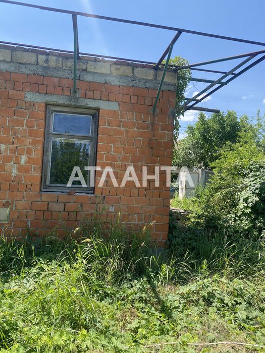 Участок с коробкой в один этаж в Фонтанке.