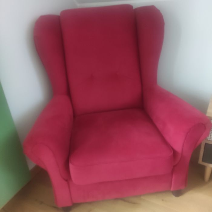 Fotel Uszak stan jak Nowy