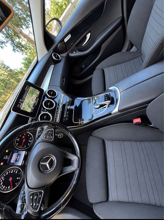 Mercedes-Benz C220d Station Avantgarde